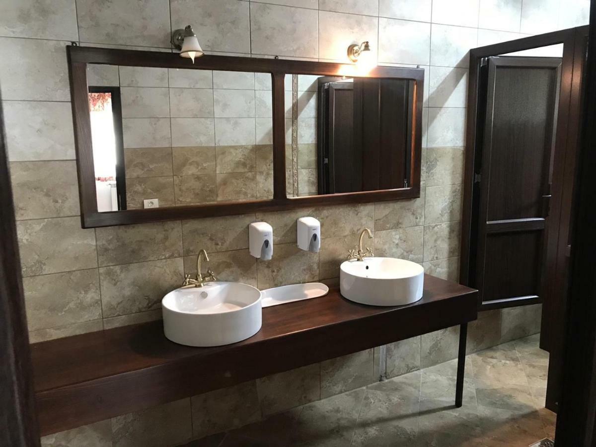 Vila Mogan Hotel Moieciu de Jos Bagian luar foto